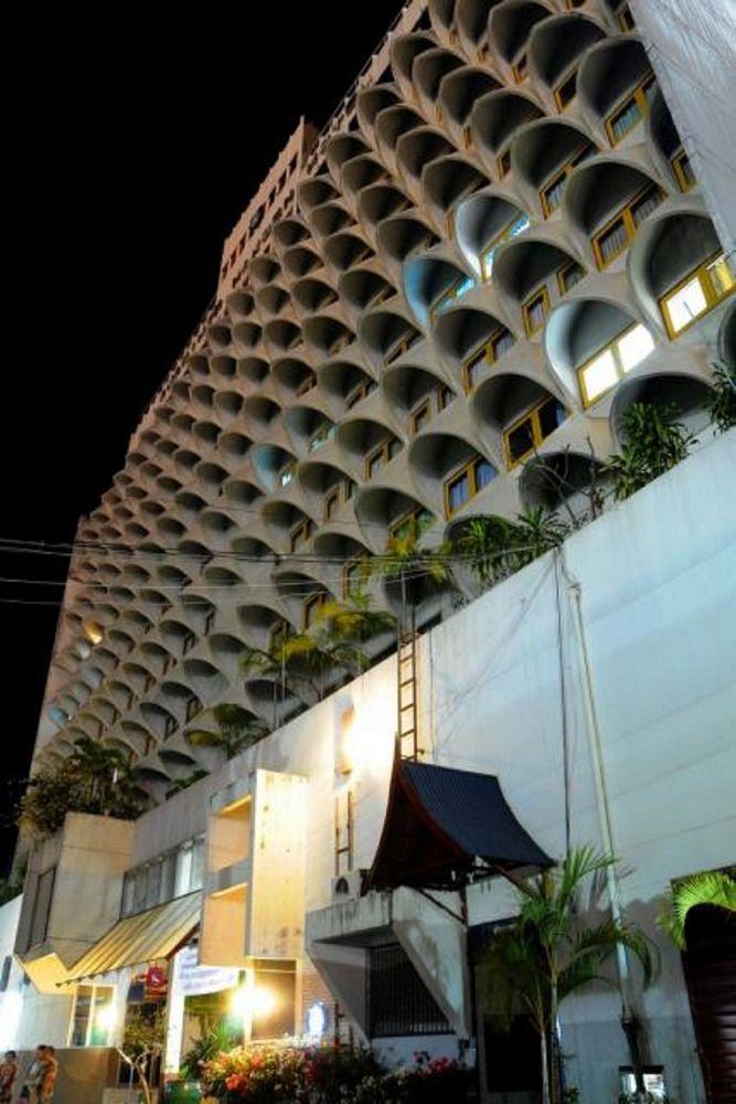 Amarin Nakorn Hotel 피차눌로크 외부 사진