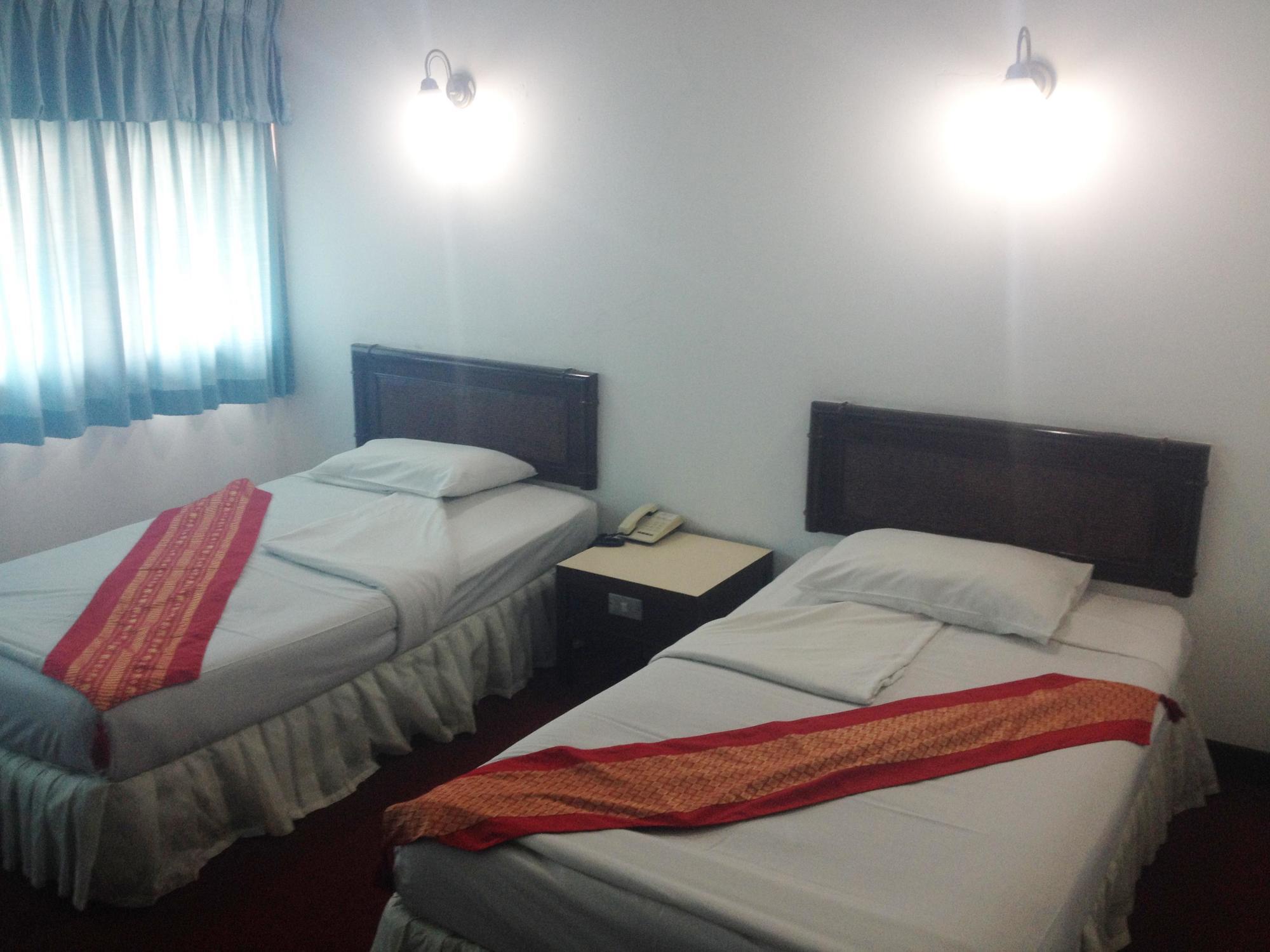 Amarin Nakorn Hotel 피차눌로크 외부 사진