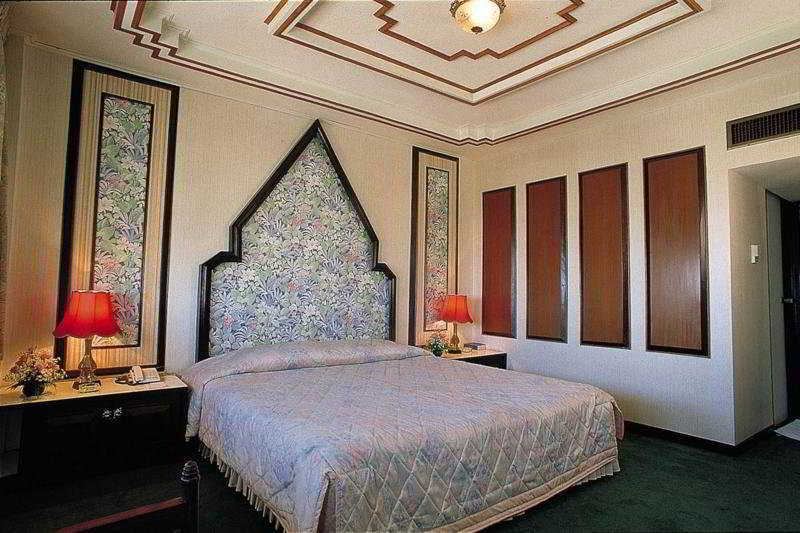 Amarin Nakorn Hotel 피차눌로크 외부 사진