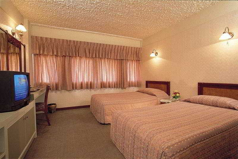Amarin Nakorn Hotel 피차눌로크 외부 사진