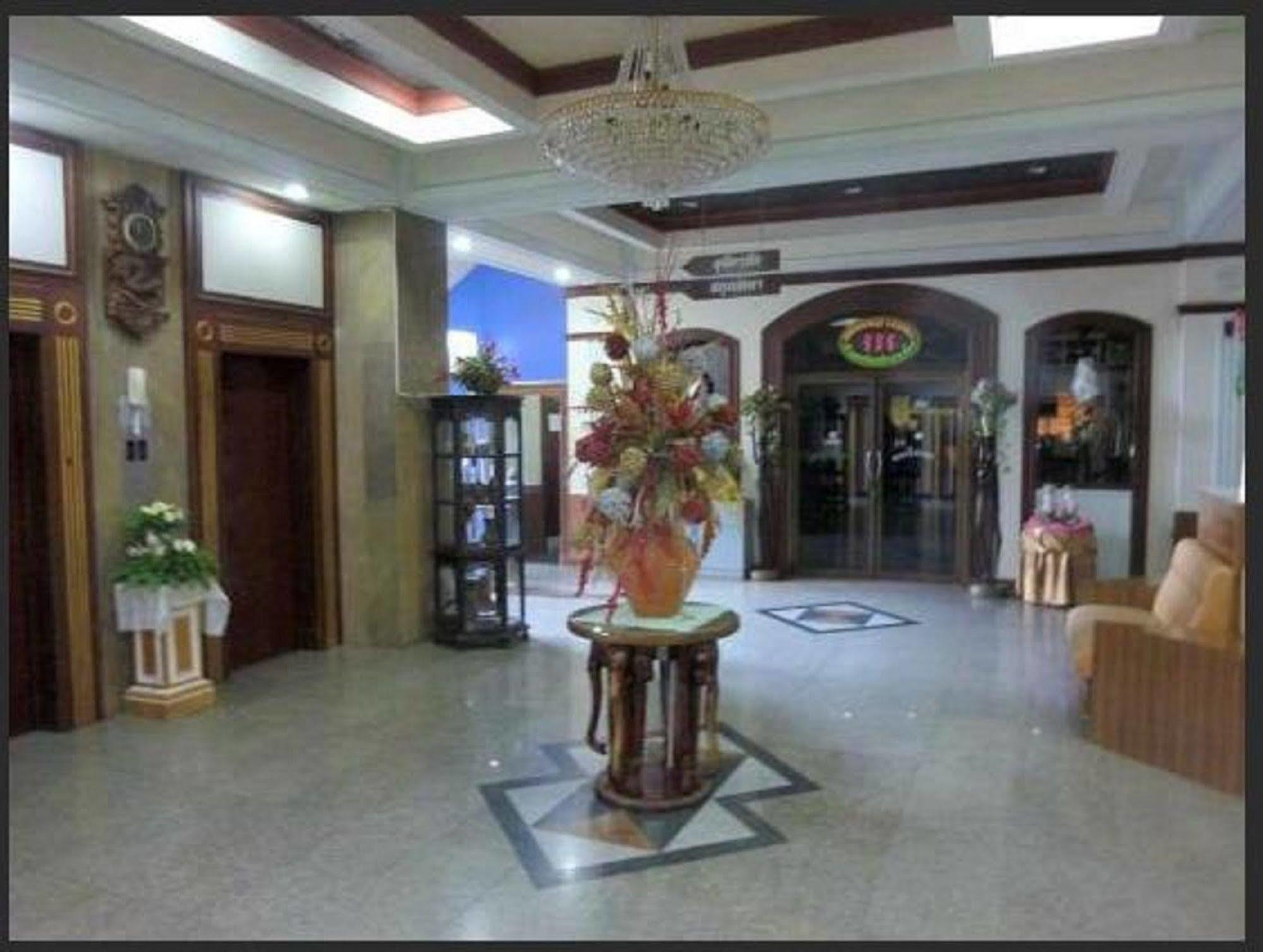 Amarin Nakorn Hotel 피차눌로크 외부 사진