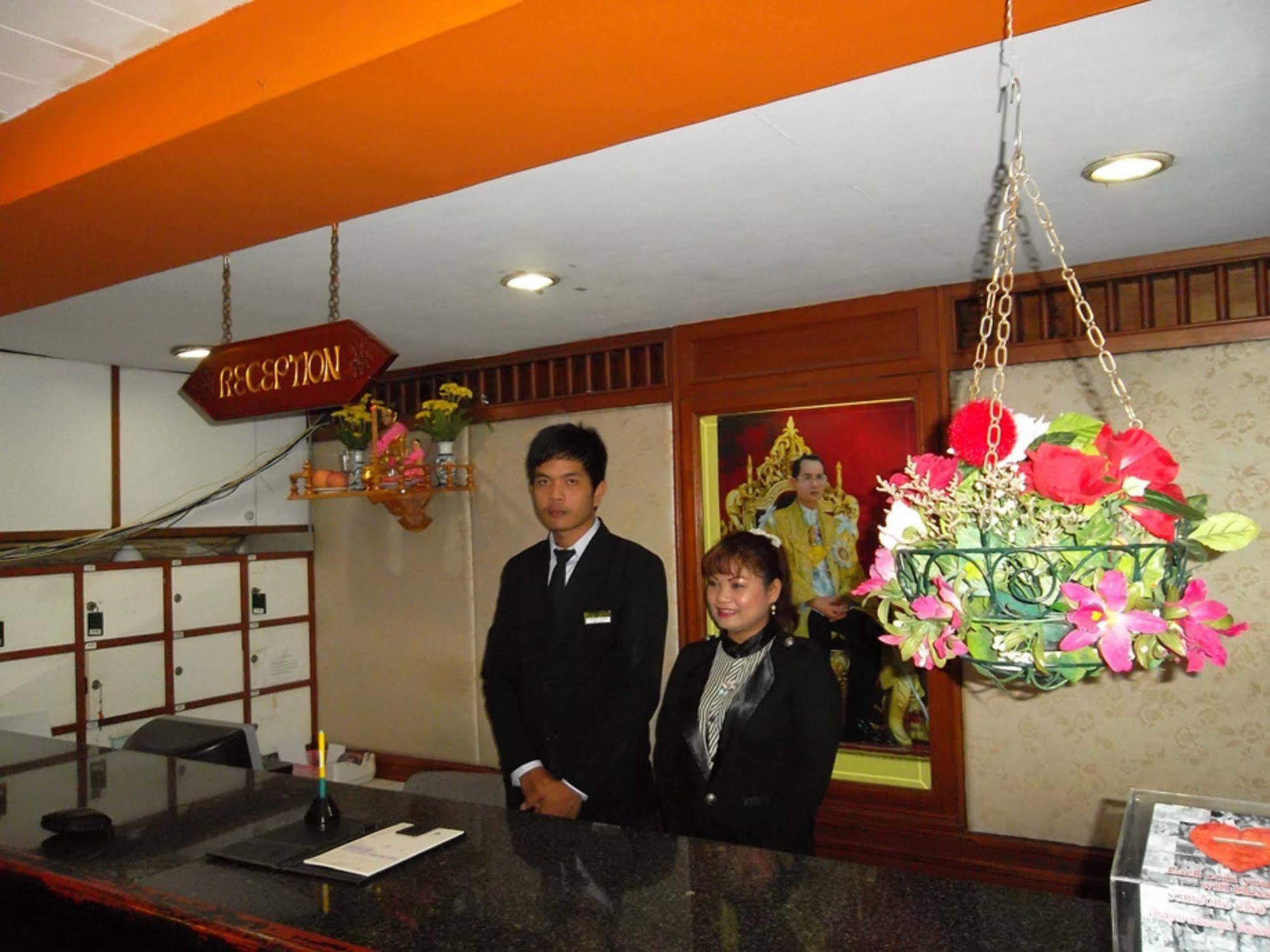 Amarin Nakorn Hotel 피차눌로크 외부 사진